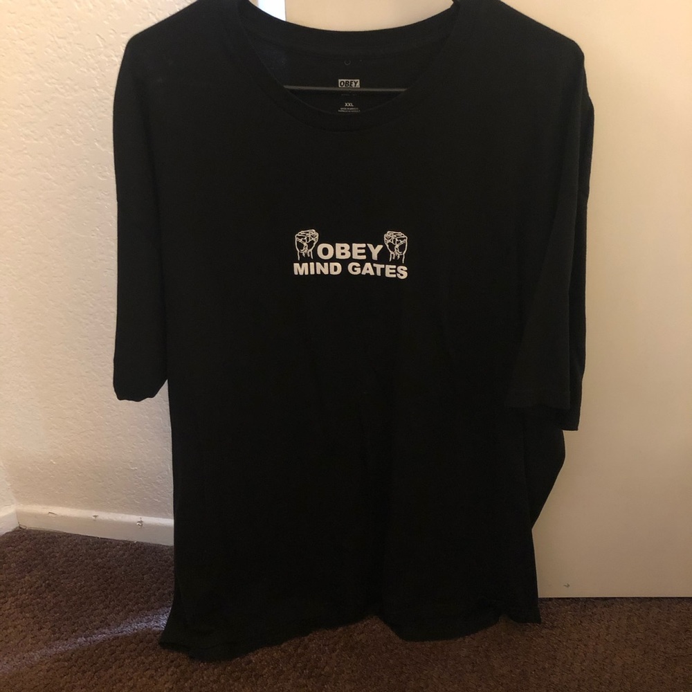 Obey shirt